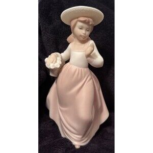Vintage Golden Memories Lunch In The Park 33021 By Lladro Figurine NO BOX